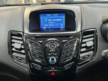 FORD FIESTA 1.0T EcoBoost Zetec Hatchback 3dr Petrol Manual Euro 6 (s/s) (10