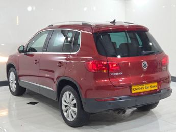 VOLKSWAGEN TIGUAN 2.0 TDI BlueMotion Tech Match SUV 5dr Diesel DSG 4WD Euro 5 (s/s