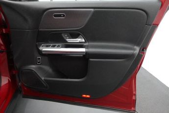 MERCEDES-BENZ EQA EQA 250 66.5kWh Sport SUV 5dr Electric Auto (190 ps)