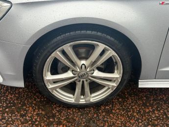 AUDI A3 1.5 TFSI CoD 35 S line Sportback 5dr Petrol S Tronic Euro 6 (s/s