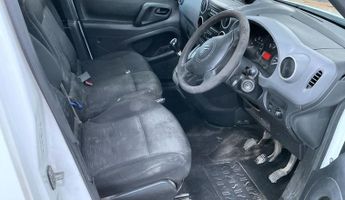 CITROEN BERLINGO 1.6 HDi 625 LX Panel Van 5dr Diesel Manual L1 (147 g/km, 75 bhp)