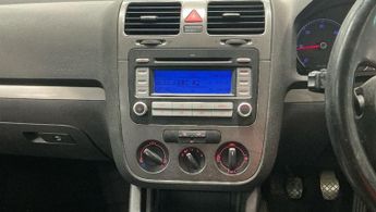 VOLKSWAGEN GOLF 1.9 TDI Match Hatchback 5dr Diesel Manual (132 g/km, 103 bhp)