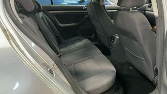 VOLKSWAGEN GOLF 1.9 TDI Match Hatchback 5dr Diesel Manual (132 g/km, 103 bhp)