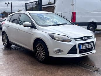 Ford Focus 1.6 Zetec Hatchback 5 Door Petrol Manual White 