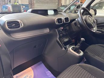 CITROEN C3 PICASSO 1.6 HDi Exclusive MPV 5dr Diesel Manual in White
