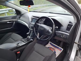 HYUNDAI I40 1.7 CRDi Blue Drive SE Nav Tourer 5dr Diesel Manual Euro 6 (s/s)