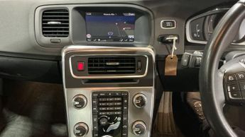 VOLVO S60 2.0 T4 SE Lux Nav Saloon 4dr Petrol Auto Euro 6 (s/s) (190 ps)