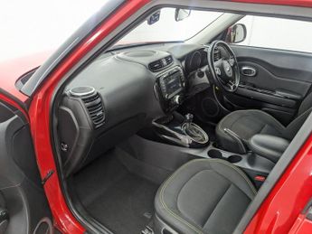 KIA SOUL 1.6 CRDi Connect Plus SUV 5dr Diesel Auto Euro 5 (126 bhp)