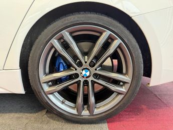 BMW 3 SERIES 2.0 320i M Sport Shadow Edition Saloon 4dr Petrol Auto Euro 6 (s