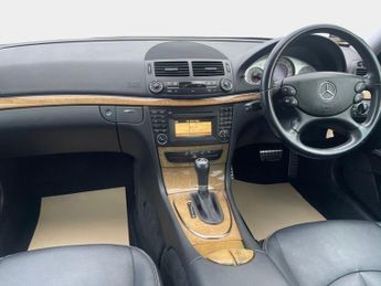 MERCEDES-BENZ E CLASS 3.0 E320 CDI Sport Saloon 4dr Diesel G-Tronic (202 g/km, 221 bhp