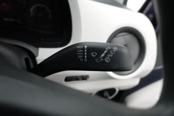 VOLKSWAGEN UP! 1.0 Move up! Hatchback 5dr Petrol ASG Euro 5 (60 ps)