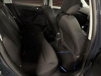 PEUGEOT 208 1.2 PureTech Signature Hatchback 5dr Petrol Manual Euro 6 (s/s) 