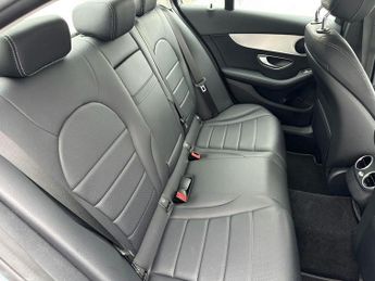 MERCEDES-BENZ C CLASS 1.6 C200d Sport Saloon 4dr Diesel G-Tronic+ Euro 6 (s/s) (136 ps