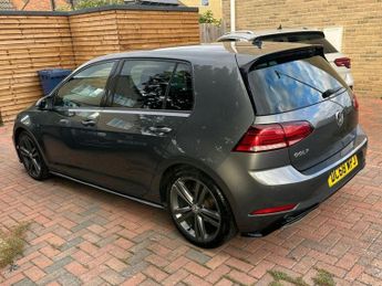 VOLKSWAGEN GOLF 2.0 TDI R-Line Hatchback 5dr Diesel DSG Euro 6 (s/s) (150 ps)