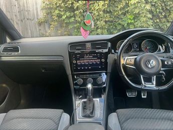 VOLKSWAGEN GOLF 2.0 TDI R-Line Hatchback 5dr Diesel DSG Euro 6 (s/s) (150 ps)