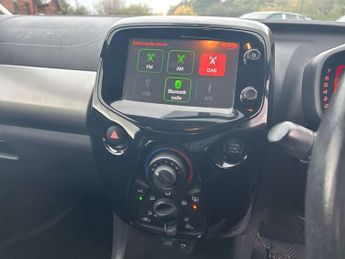 PEUGEOT 108 1.2 PureTech Allure Hatchback 5dr Petrol Manual Euro 6 (82 ps)