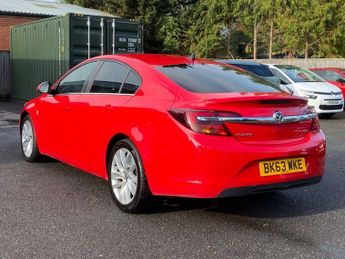 VAUXHALL INSIGNIA 2.0 CDTi SRi Nav Hatchback 5dr Diesel Auto Euro 5 (163 ps)