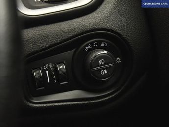 JEEP RENEGADE 1.4T MultiAirII Limited SUV 5dr Petrol Manual Euro 6 (s/s) (140 