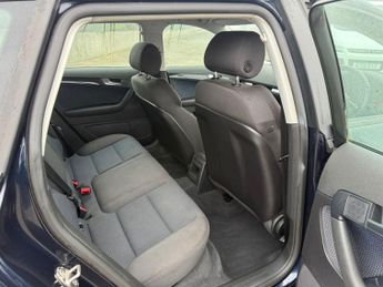 AUDI A3 1.6 FSI Sport Sportback 5dr Petrol Manual-2 OWNERS-12 SERVICES-A