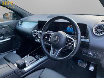 MERCEDES-BENZ EQA EQA 250 66.5kWh Sport SUV 5dr Electric Auto (190 ps)