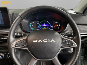 DACIA JOGGER 1.6 Hybrid Expression MPV 5dr Petrol Hybrid Auto Euro 6 (s/s) (1