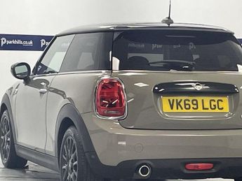 MINI HATCH 1.5 Cooper Classic Hatchback 3dr Petrol Manual Euro 6 (s/s) (136