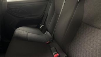 TOYOTA YARIS 1.5 VVT-h Icon Hatchback 5dr Petrol Hybrid E-CVT Euro 6 (s/s) (1