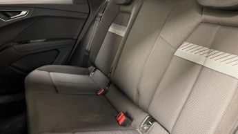 AUDI Q4 E-TRON 35 Sport SUV 5dr Electric Auto 55kWh (170 ps)