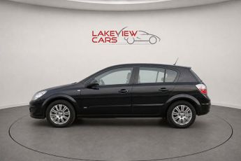 VAUXHALL ASTRA 1.8i 16v Design Hatchback 5dr Petrol Automatic (187 g/km, 138 bh