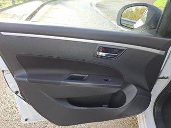 SUZUKI SWIFT 1.2 SZ3 Hatchback 5dr Petrol Manual Euro 5 (94 ps)