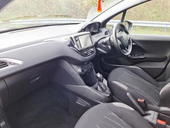 PEUGEOT 208 1.2 VTi Active Hatchback 5dr Petrol Manual Euro 5 (82 ps)