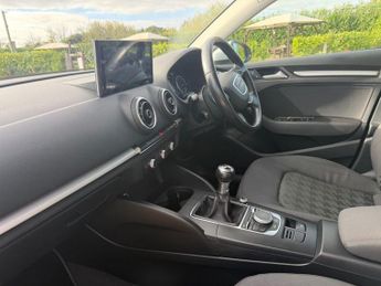 AUDI A3 2.0 TDI SE Technik Sportback 5dr Diesel Manual Euro 6 (s/s) (150
