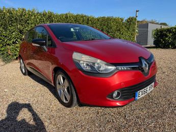 Renault Clio 0.9 TCe Dynamique Nav Hatchback 5dr Petrol Manual Euro 6 (s/s) (