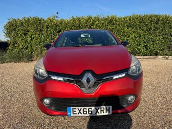 RENAULT CLIO 0.9 TCe Dynamique Nav Hatchback 5dr Petrol Manual Euro 6 (s/s) (