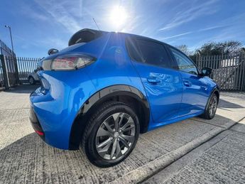 PEUGEOT E-208 50kWh Allure Premium + Hatchback 5dr Electric Auto (7kW Charger)