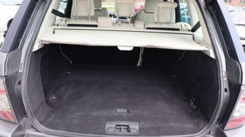 LAND ROVER RANGE ROVER SPORT 3.0 TDV6 SE 5d 245 BHP
