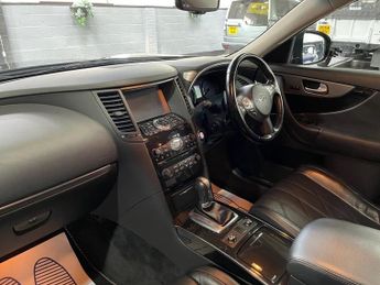 INFINITI QX70 3.0 QX70 30D GT PREMIUM 5d 235 BHP