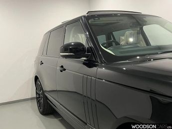 LAND ROVER RANGE ROVER 4.4 SDV8 AUTOBIOGRAPHY LWB 5d 339 BHP