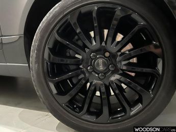 LAND ROVER RANGE ROVER 4.4 SDV8 AUTOBIOGRAPHY LWB 5d 339 BHP