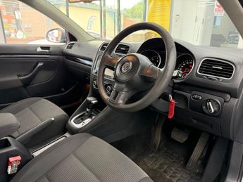 VOLKSWAGEN GOLF 1.6 SE TDI DSG 5d 103 BHP