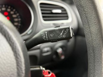 VOLKSWAGEN GOLF 1.6 SE TDI DSG 5d 103 BHP
