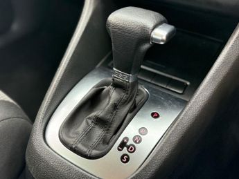 VOLKSWAGEN GOLF 1.6 SE TDI DSG 5d 103 BHP