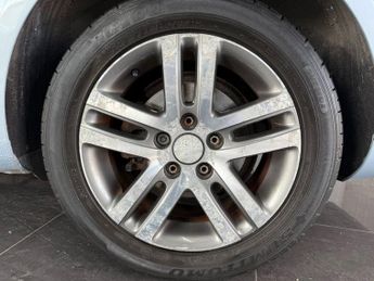 VOLKSWAGEN GOLF 1.6 SE TDI DSG 5d 103 BHP