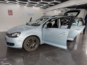 VOLKSWAGEN GOLF 1.6 SE TDI DSG 5d 103 BHP