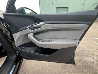 AUDI E-TRON e-tron Sport 50 Quattro 4WD 5dr - NATIONAL DELIVERY*