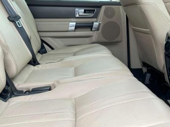 Land Rover DISCOVERY 3.0 Discovery SE Tech SDV6 Auto 4WD 5dr