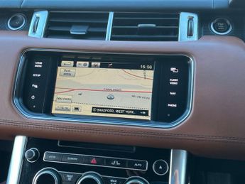 Land Rover RANGE ROVER SPORT 3.0 Range Rover Sport Autobiography Dynamic SDV6 Auto 4WD 5dr