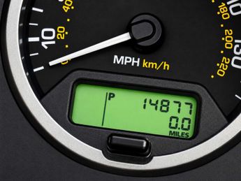 Land Rover FREELANDER 2 2.2 SD4 HSE SUV 5dr Diesel CommandShift 4WD Euro 5 (190 ps)