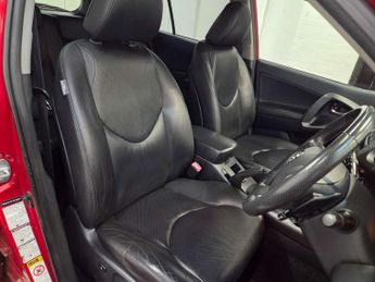 Toyota RAV4 2.0 RAV4 XT-R Valvematic CVT 4WD 5dr