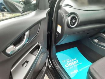 Hyundai KONA 1.6 Kona SE Connect GDi HEV Semi-Auto 5dr
